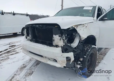 2014 Ram 1500 Express z USA, uszkodzony, nr VIN 1C6RR7KT6ES132082